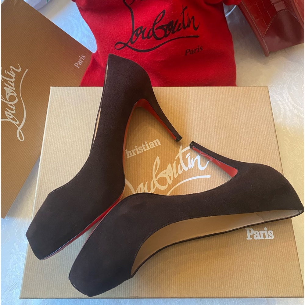 💎HP3X🎉LUXURY👠LOUBOUTIN👠Must Have Luxury Suede Peep Toe Stilletos